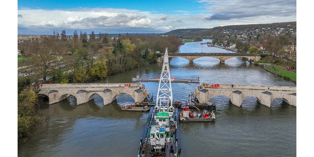 WEB_A Landmark River Operation for the Bridge Project_1